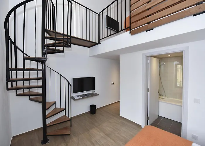 Quaint Boutique 나두르